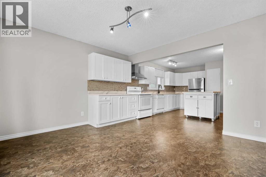 27 Beddington Road NE - 11