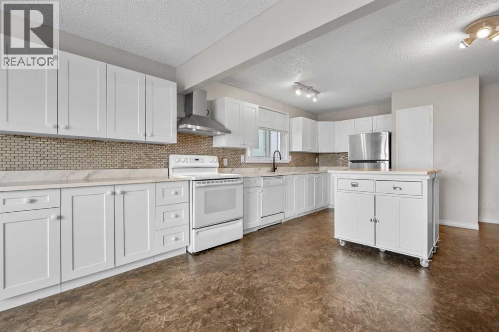 27 Beddington Road NE - 14