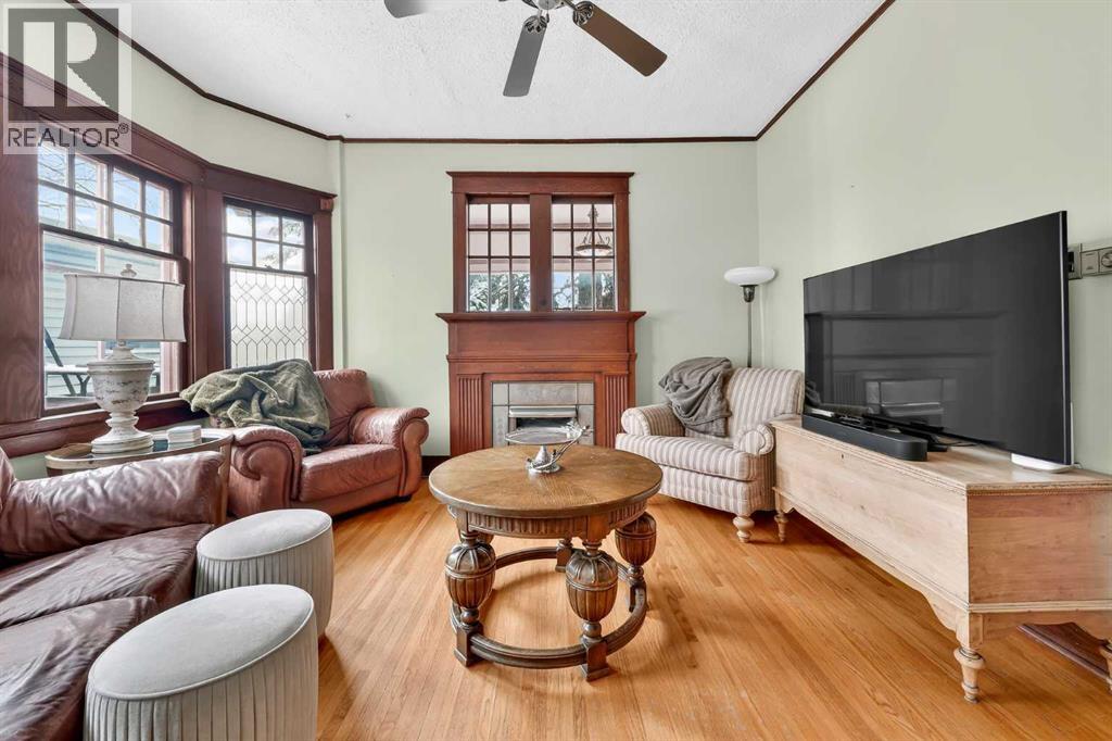 2713 9 Avenue SE - 10