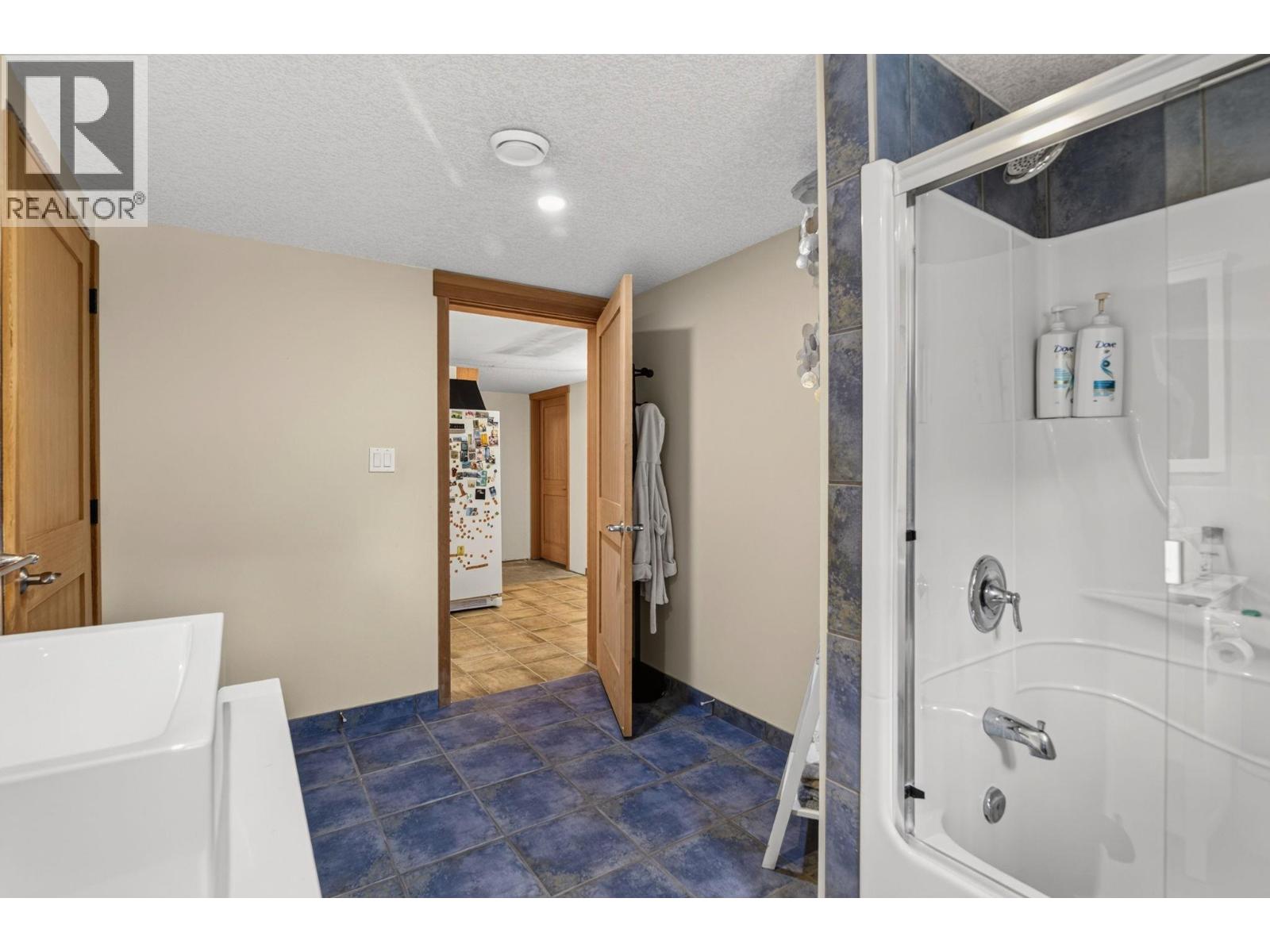 1124 FISH LAKE Road W - 50