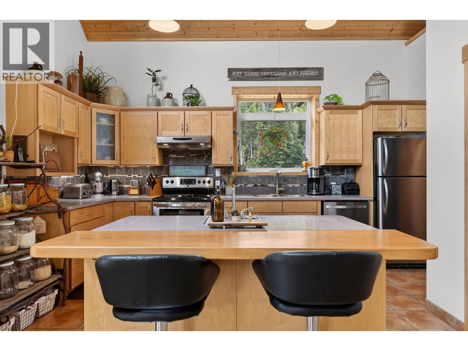 1124 FISH LAKE Road W - 18