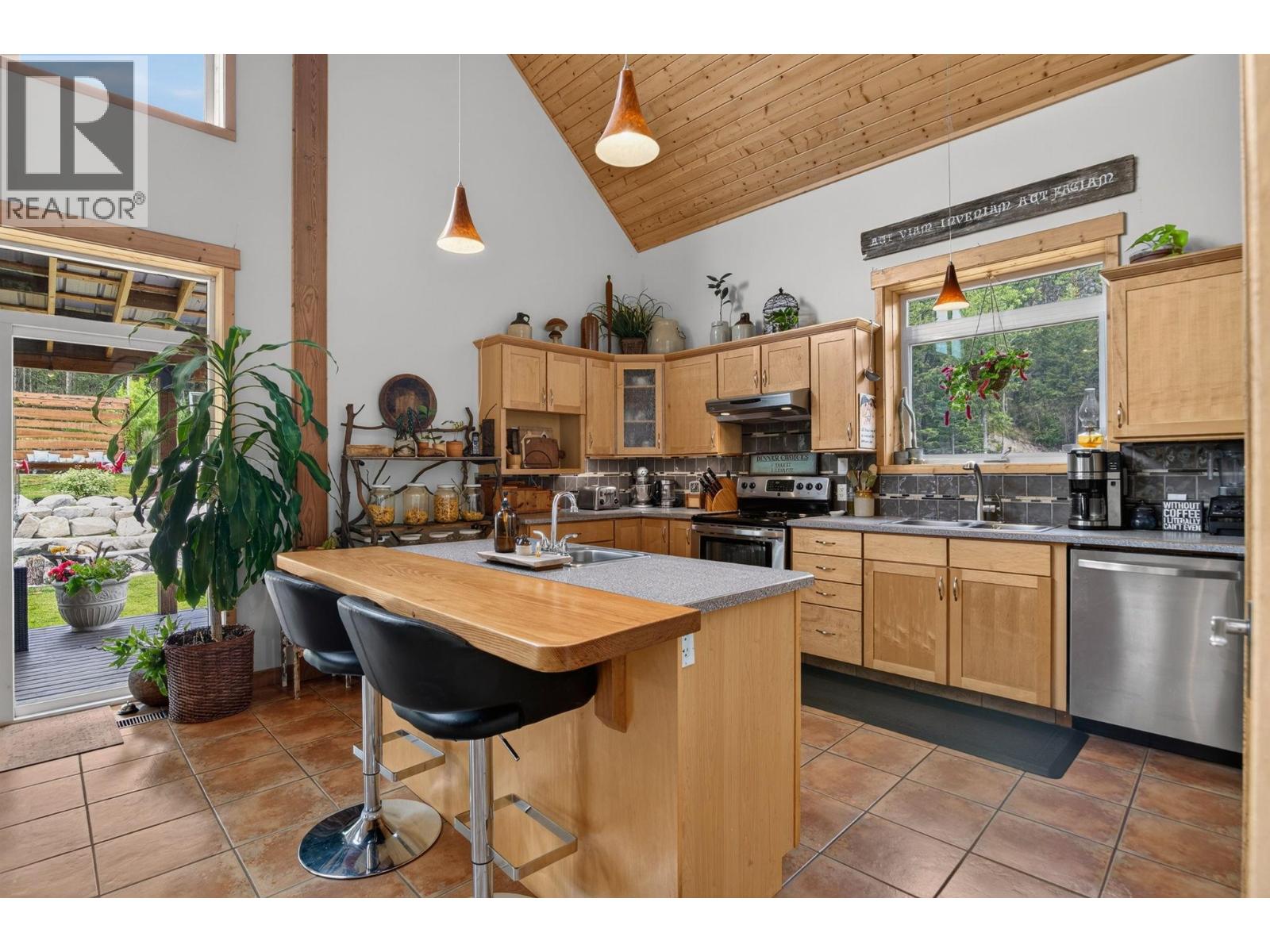 1124 FISH LAKE Road W - 17