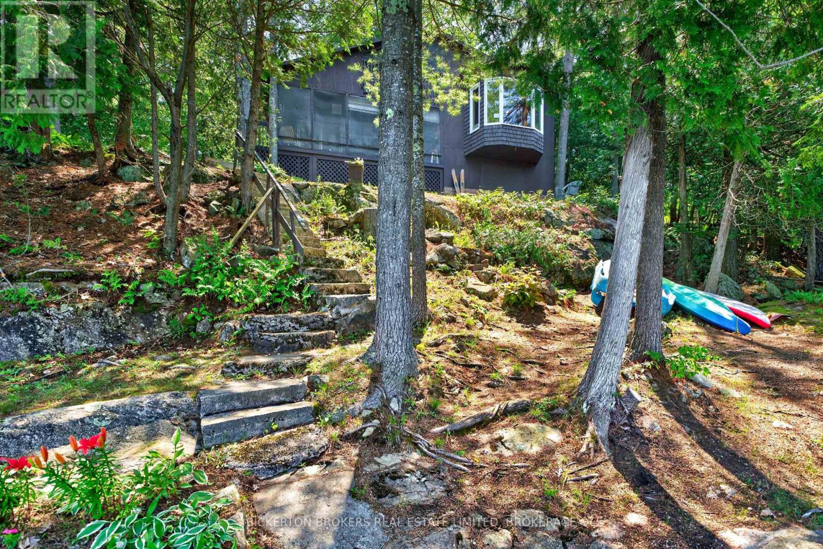 468 MOORHEAD LANE - 1