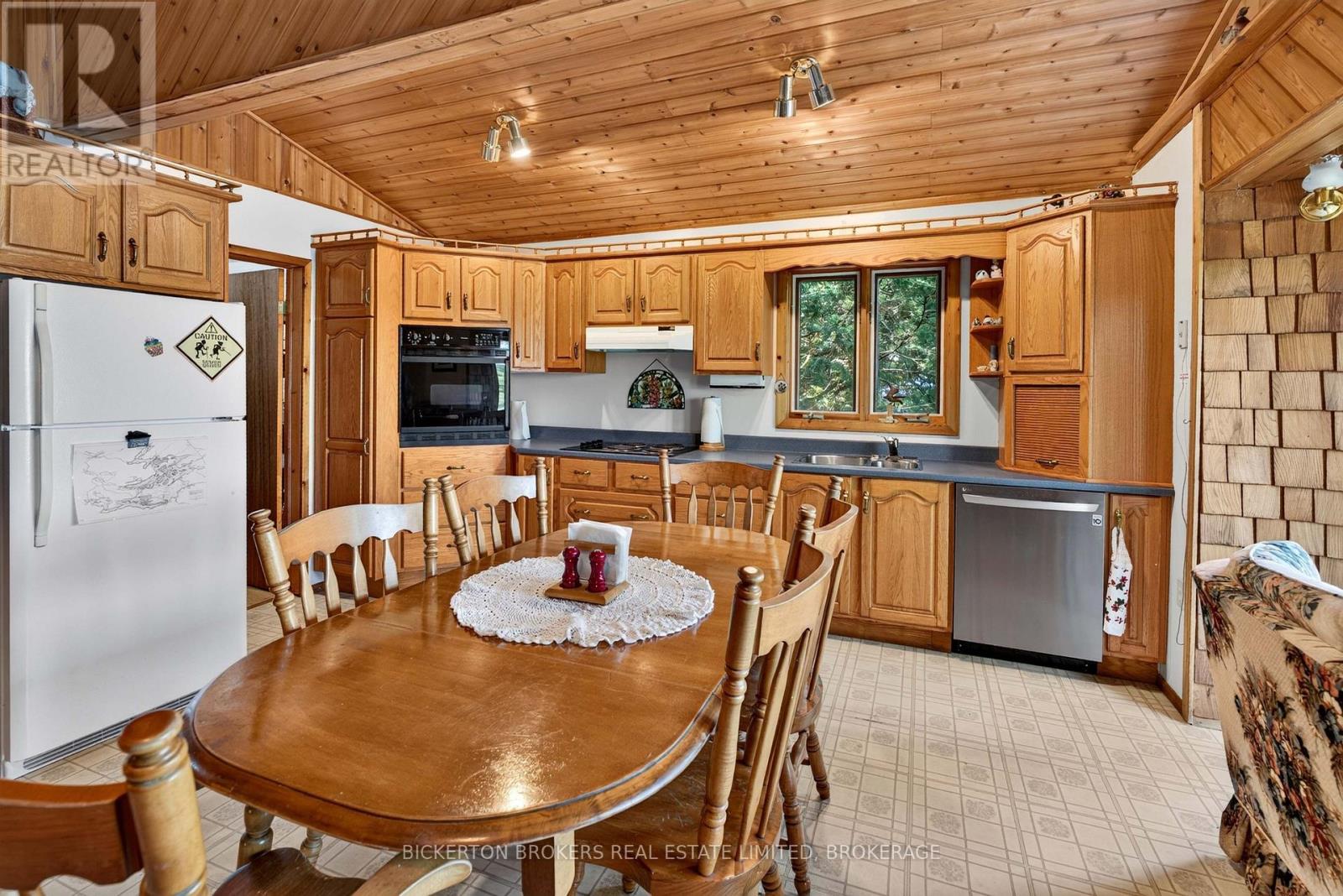 468 MOORHEAD LANE - 23