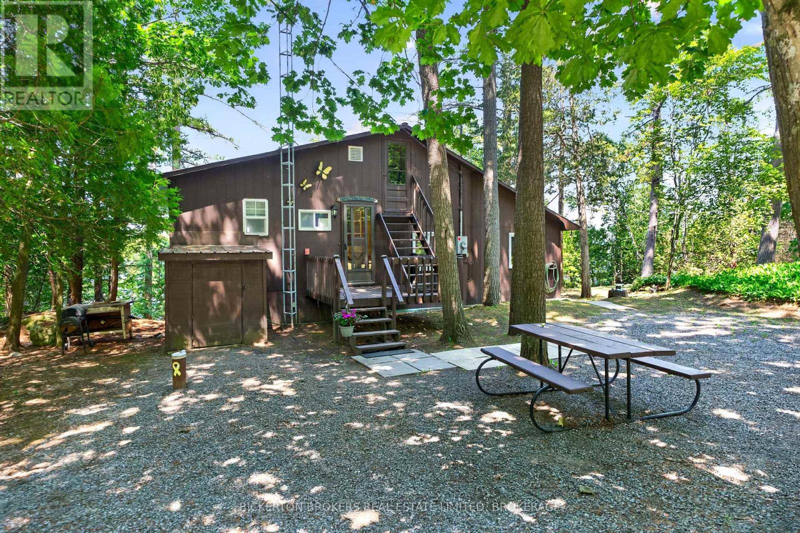 468 MOORHEAD LANE - 3