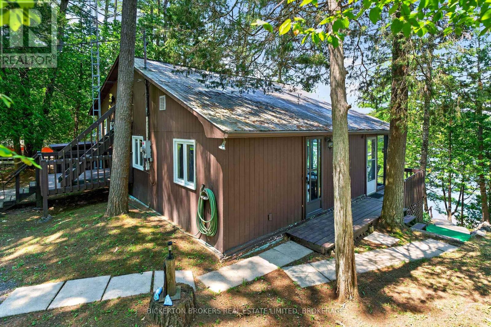 468 MOORHEAD LANE - 40