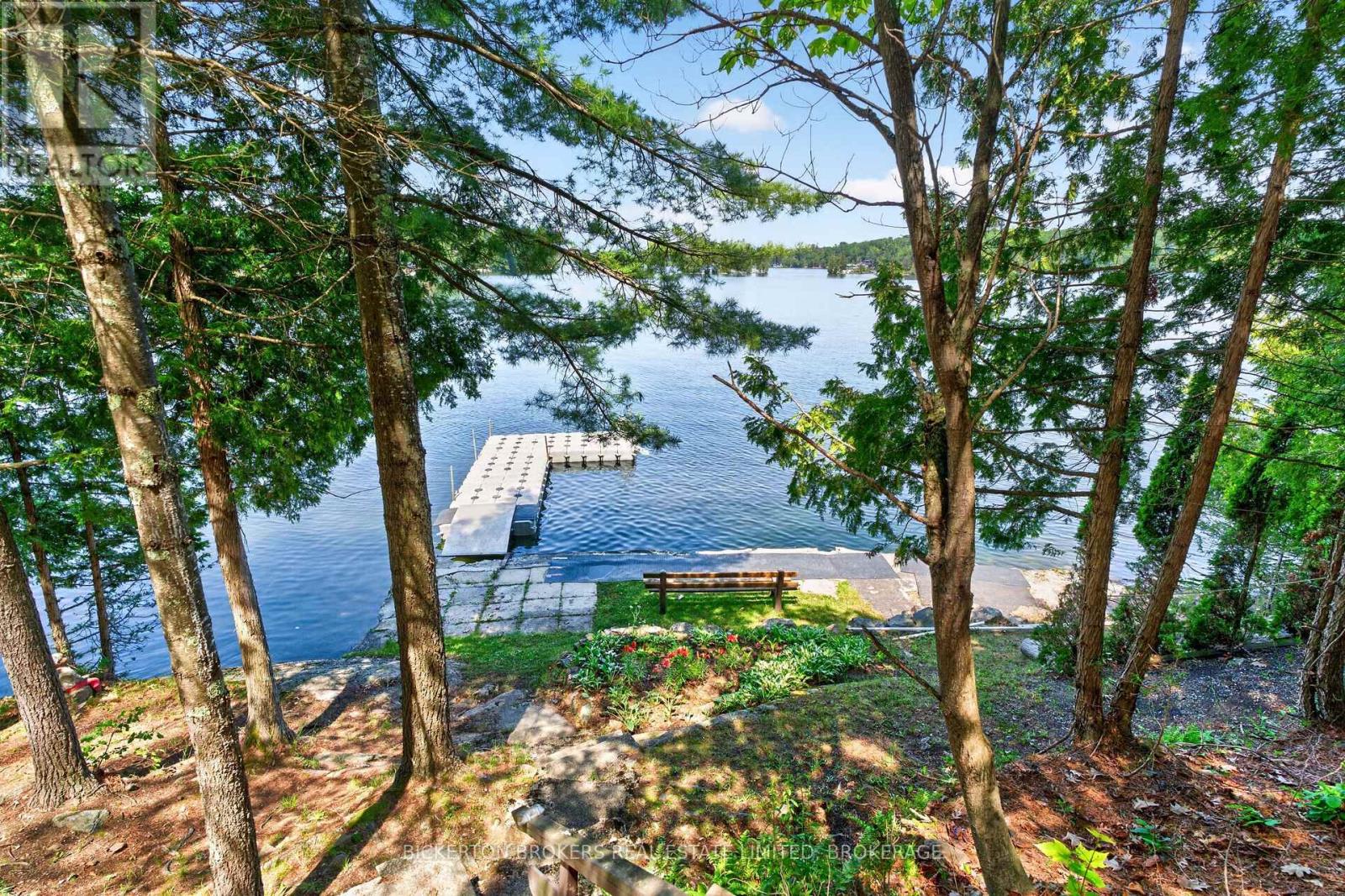 468 MOORHEAD LANE - 44