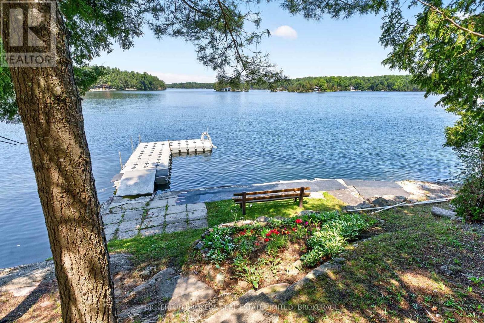 468 MOORHEAD LANE - 45