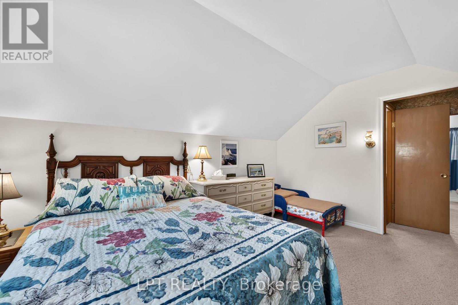 30 WOODWARD AVENUE - Image 35