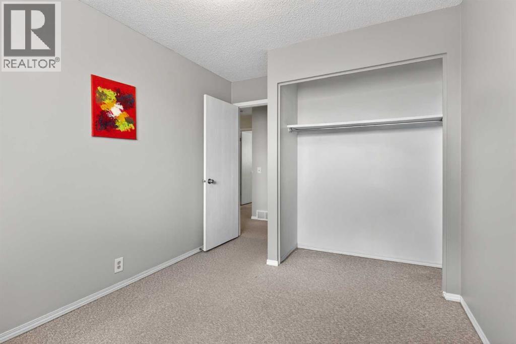 42 Berwick Rise NW - 23