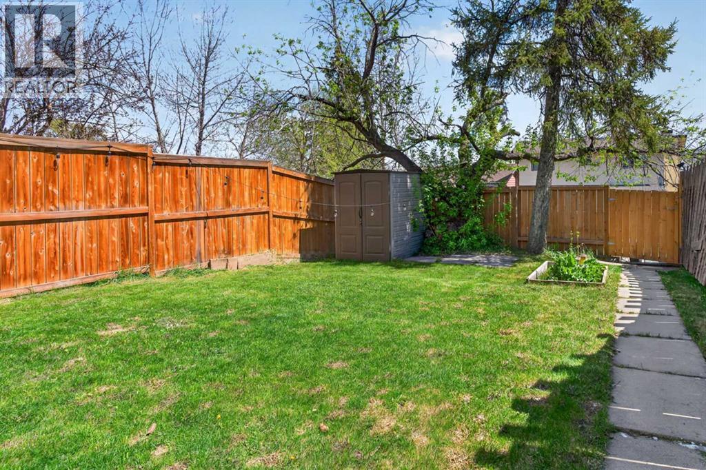42 Berwick Rise NW - 34