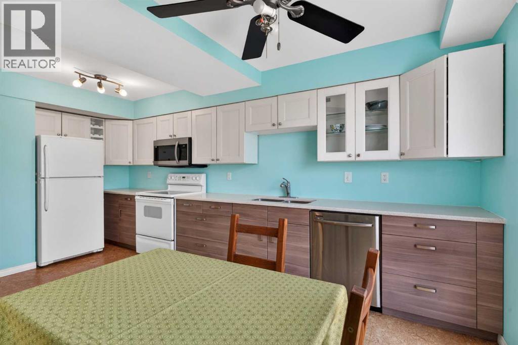 42 Berwick Rise NW - 1