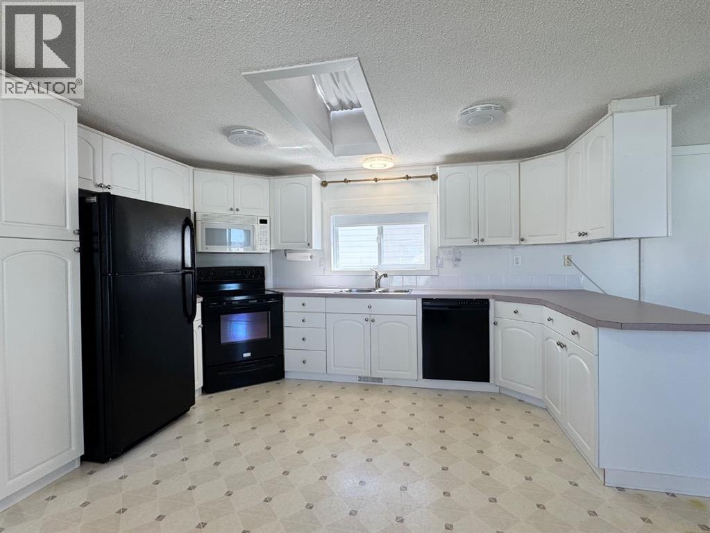 529 Stewart Street - Image 10