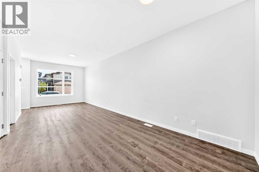 41 Corner Glen Row NE - 11