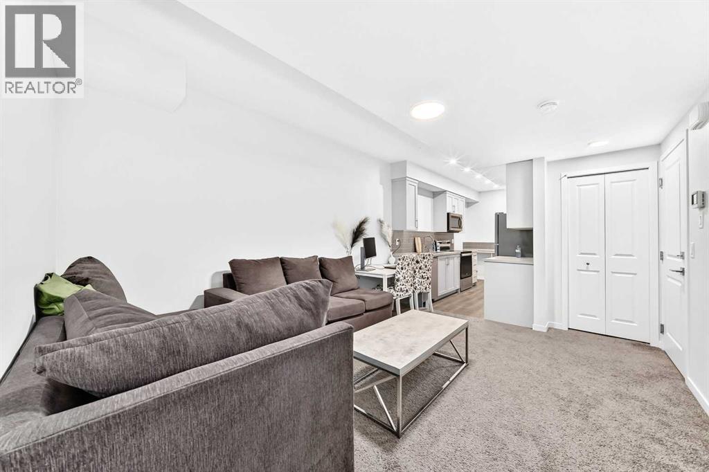 41 Corner Glen Row NE - 27