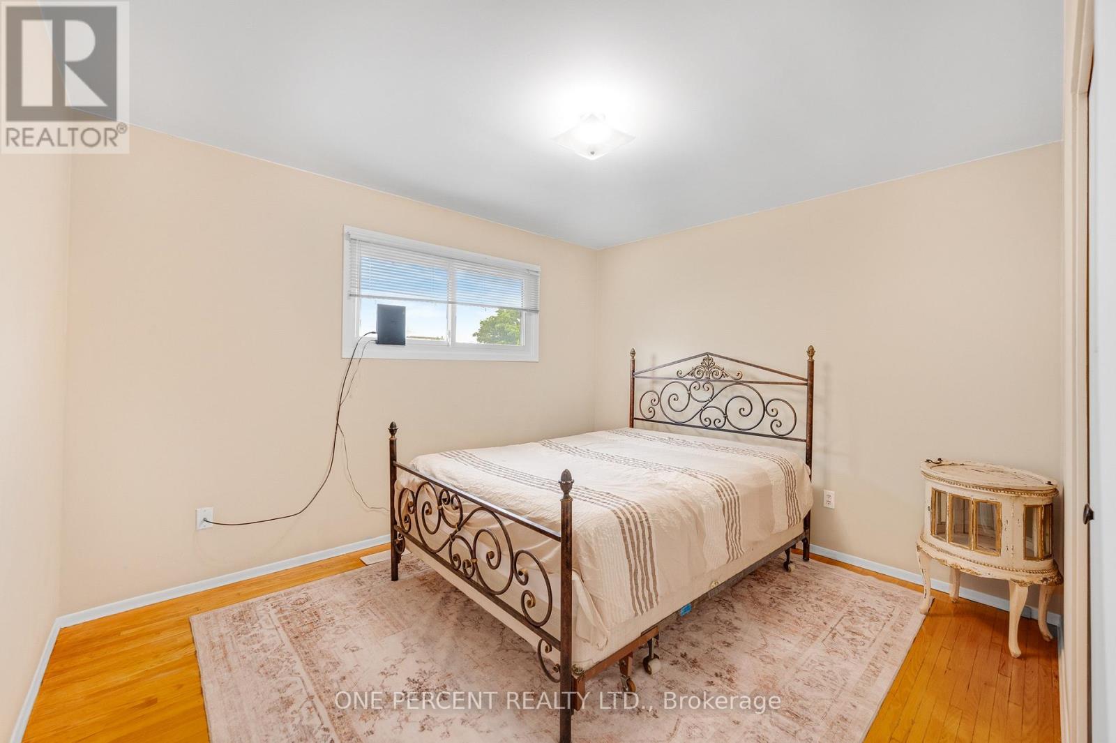 101 KENTLEY DRIVE - 25
