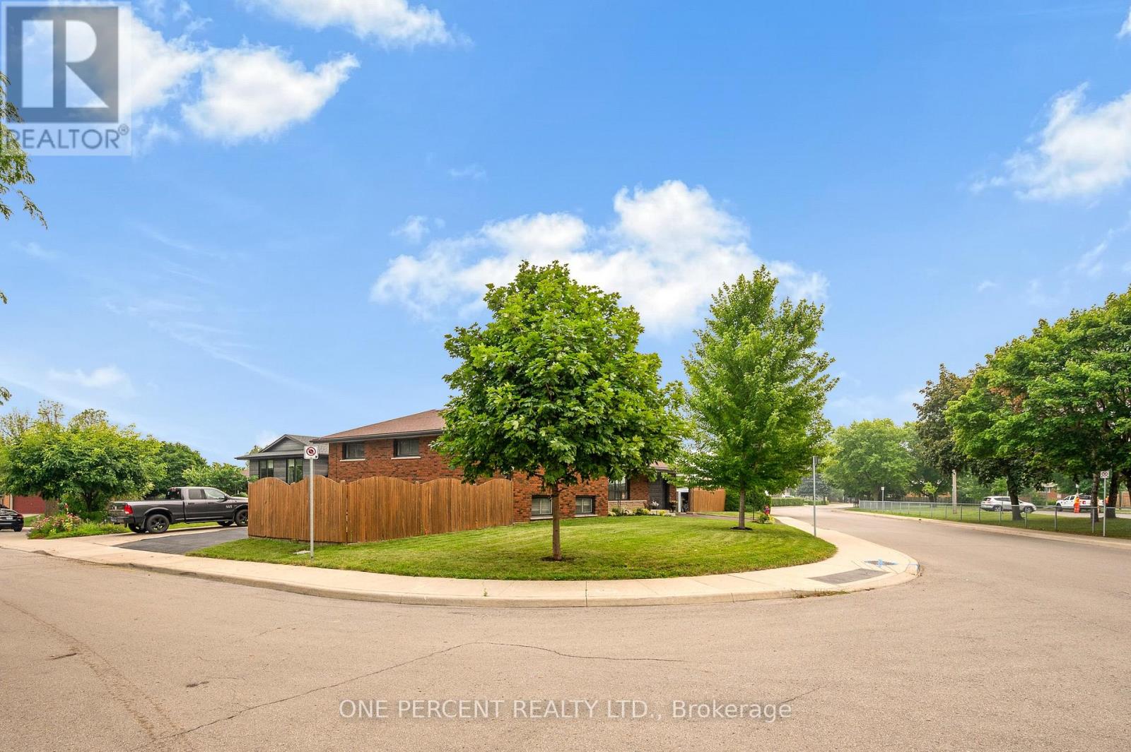 101 KENTLEY DRIVE - 3