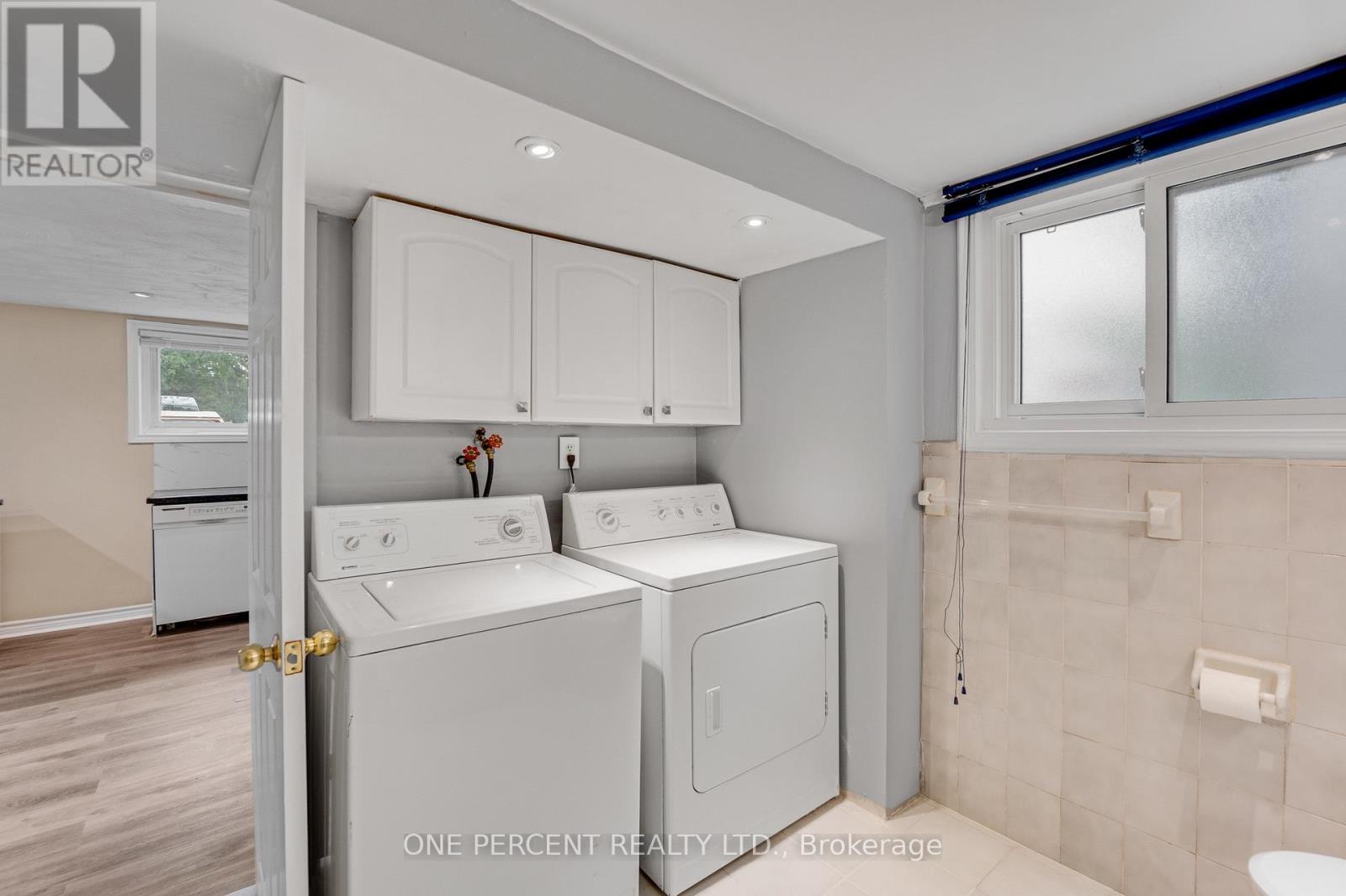 101 KENTLEY DRIVE - 32