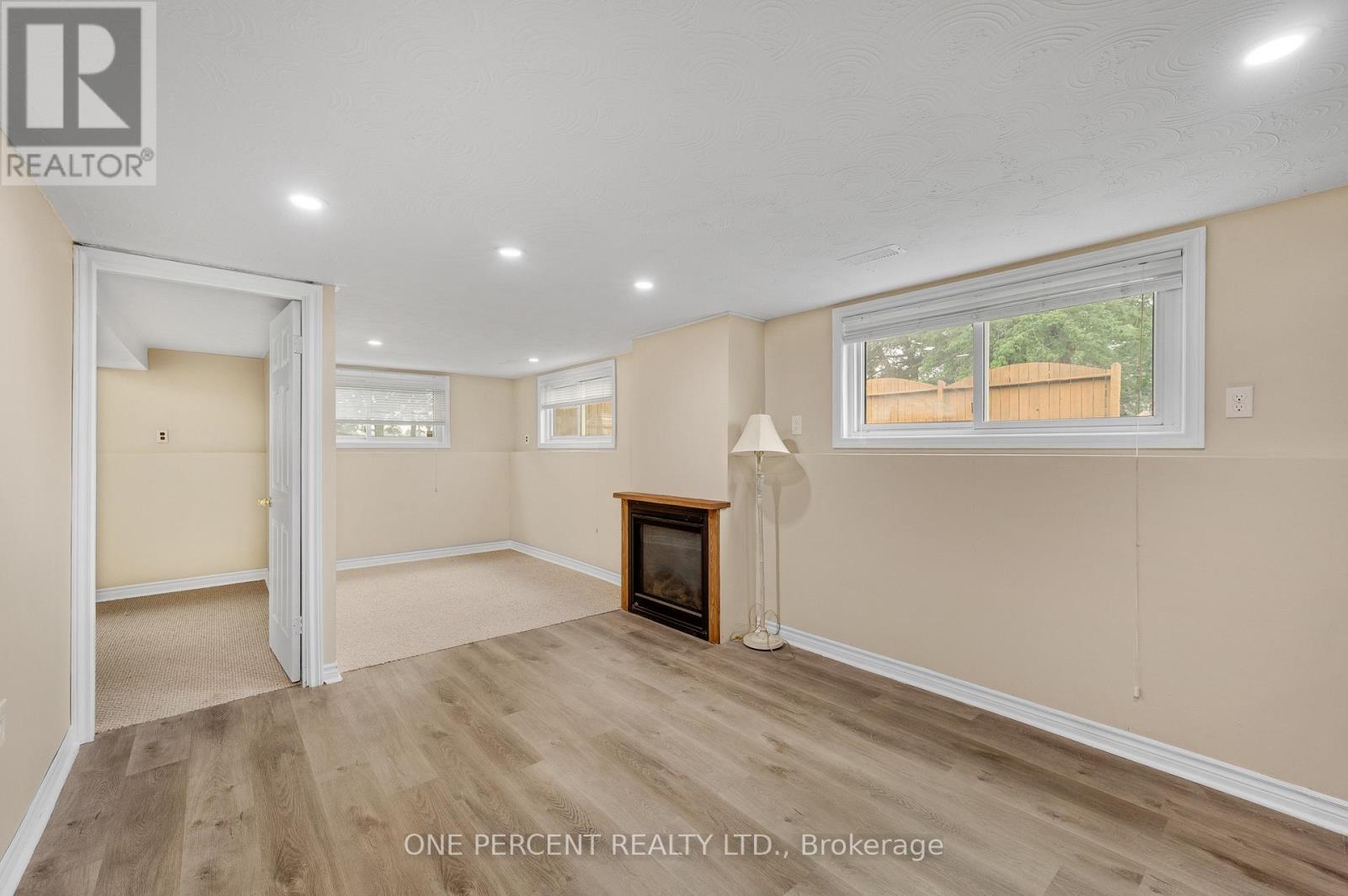 101 KENTLEY DRIVE - 33