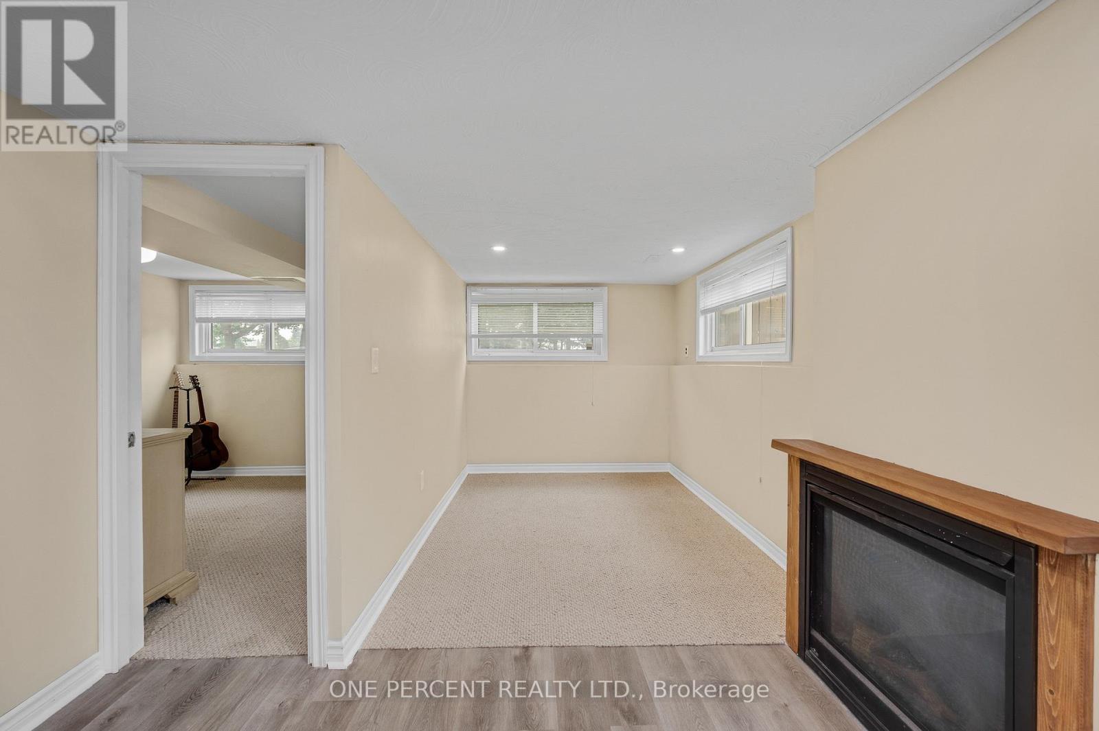 101 KENTLEY DRIVE - 34