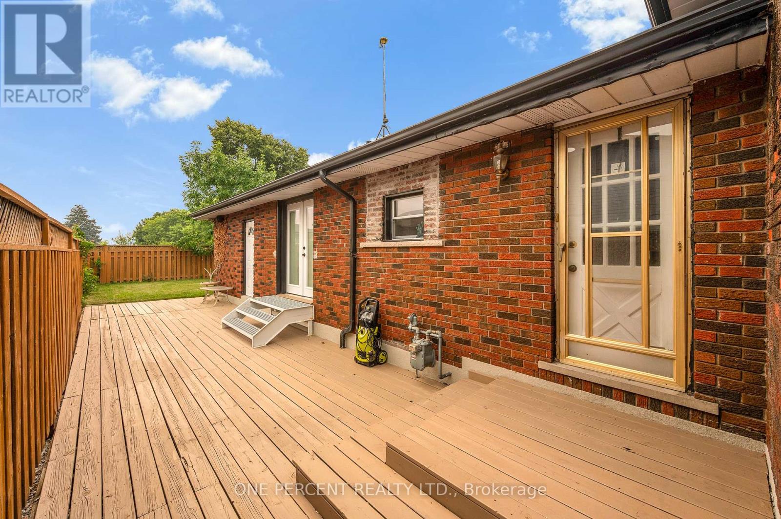101 KENTLEY DRIVE - 42