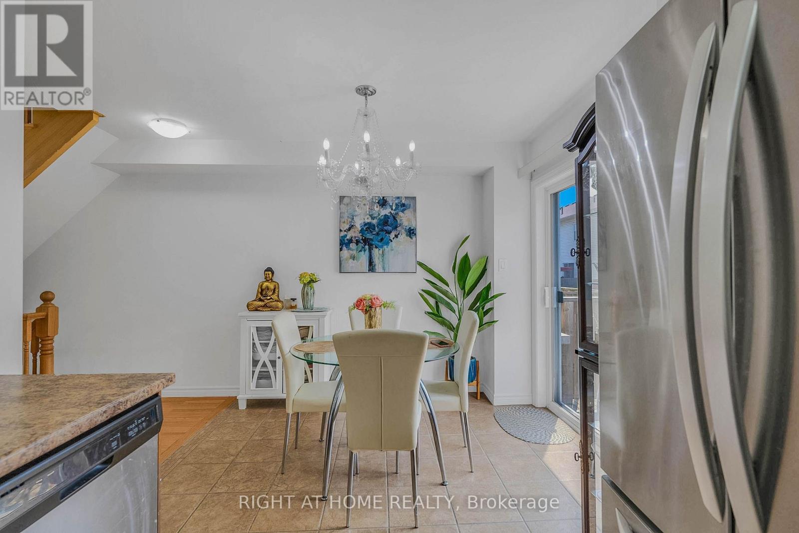 8 KENRIDGE TERRACE - Image 23