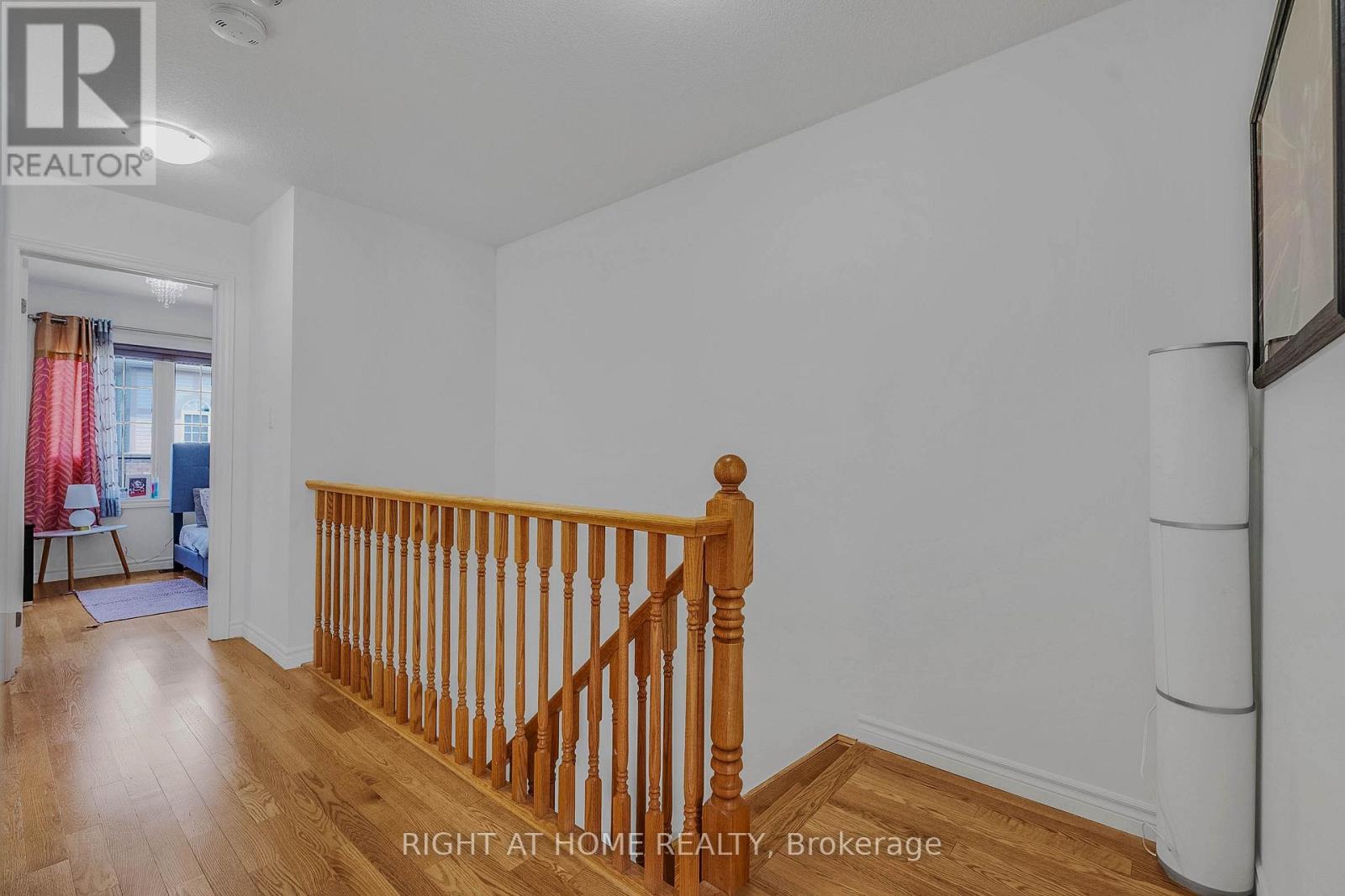 8 KENRIDGE TERRACE - Image 26
