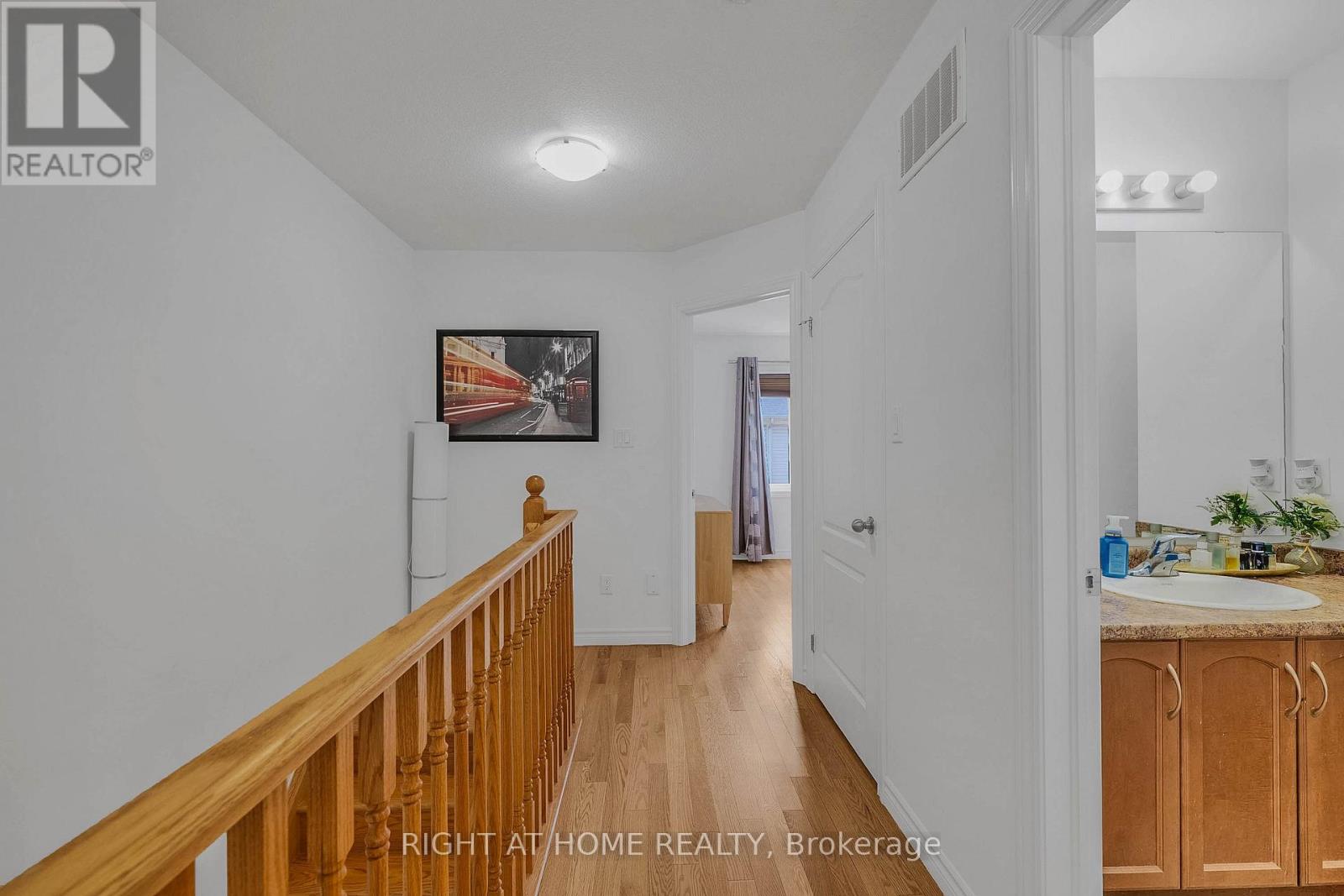 8 KENRIDGE TERRACE - Image 27