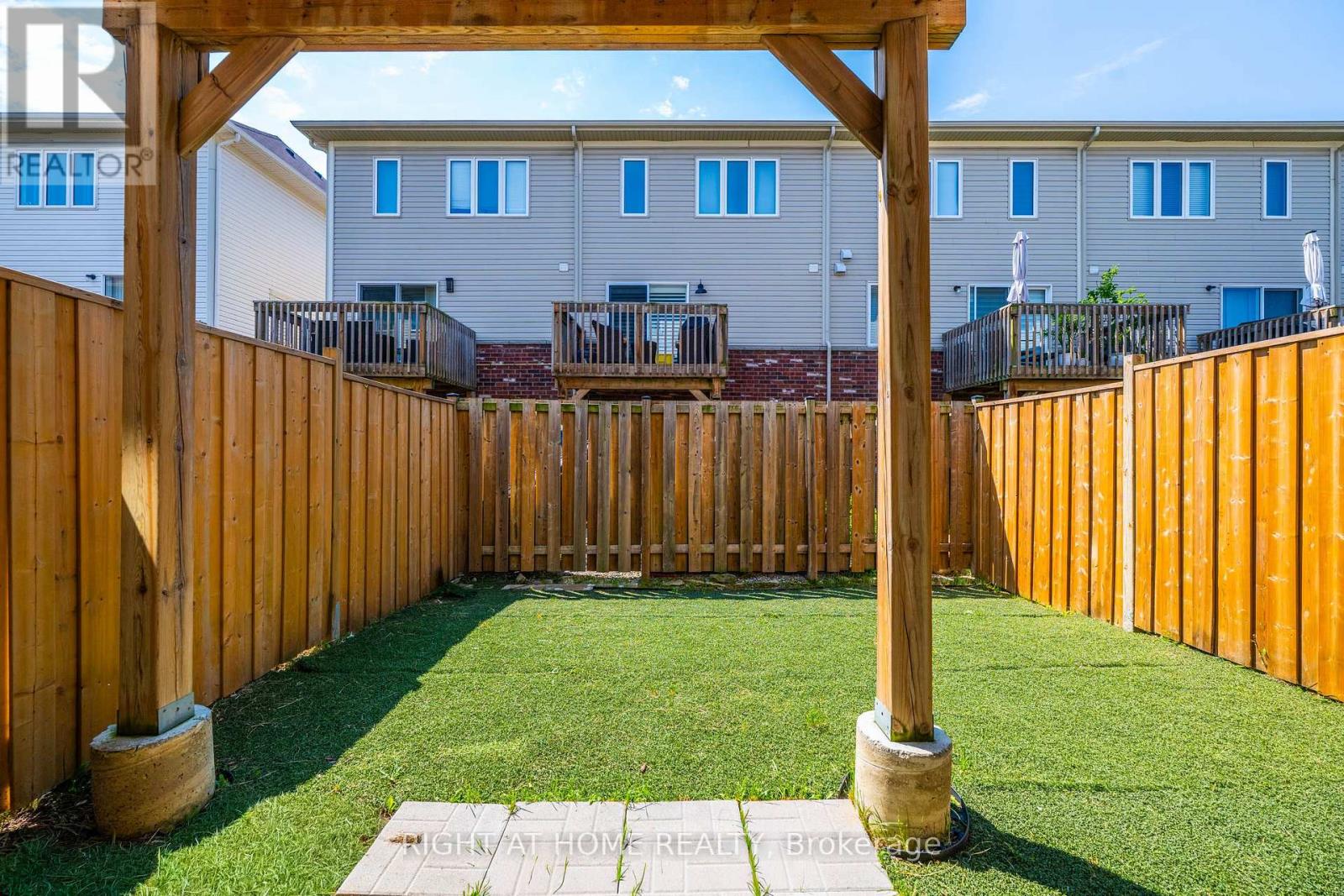 8 KENRIDGE TERRACE - Image 39
