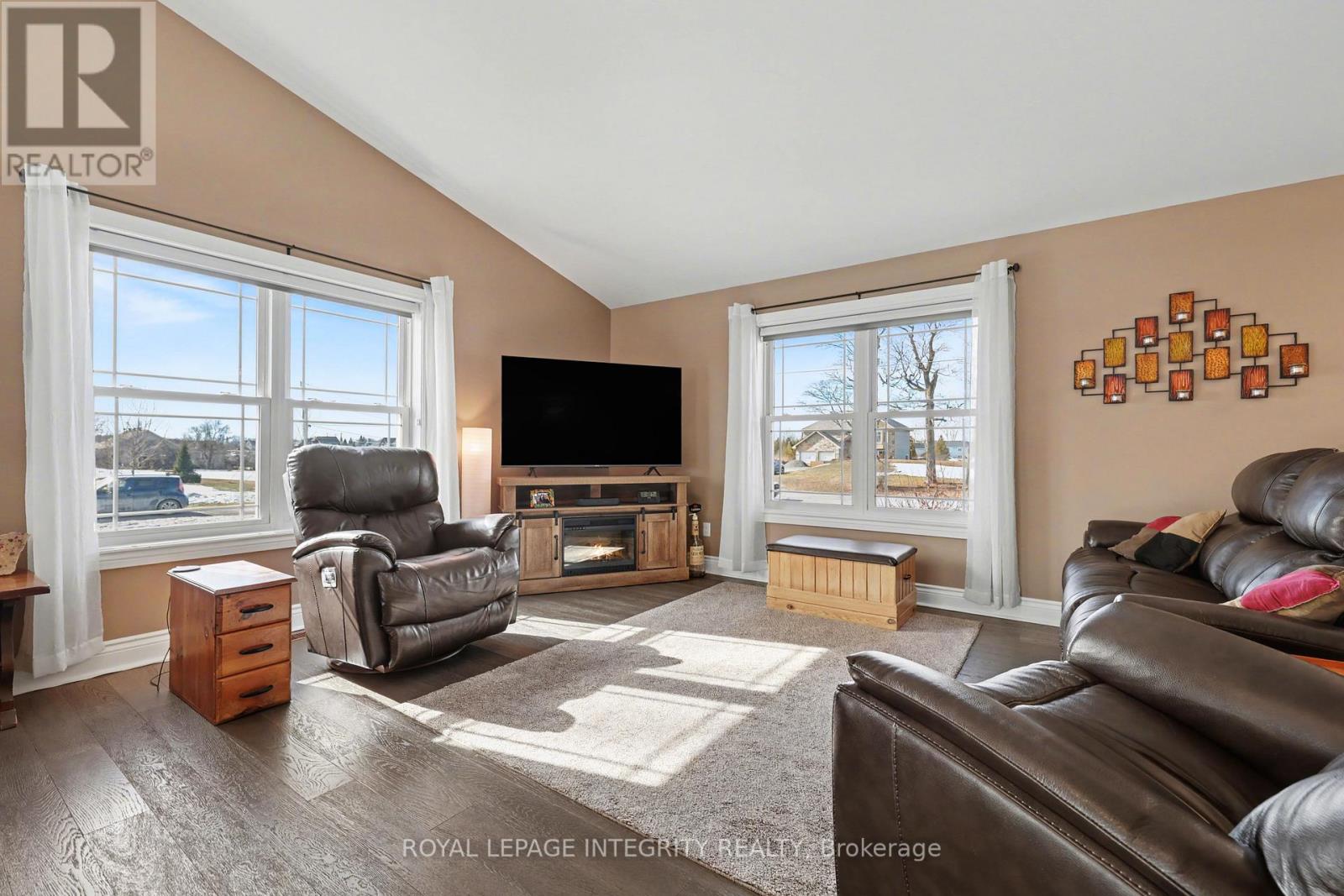 165 BRISTOW DRIVE - 10