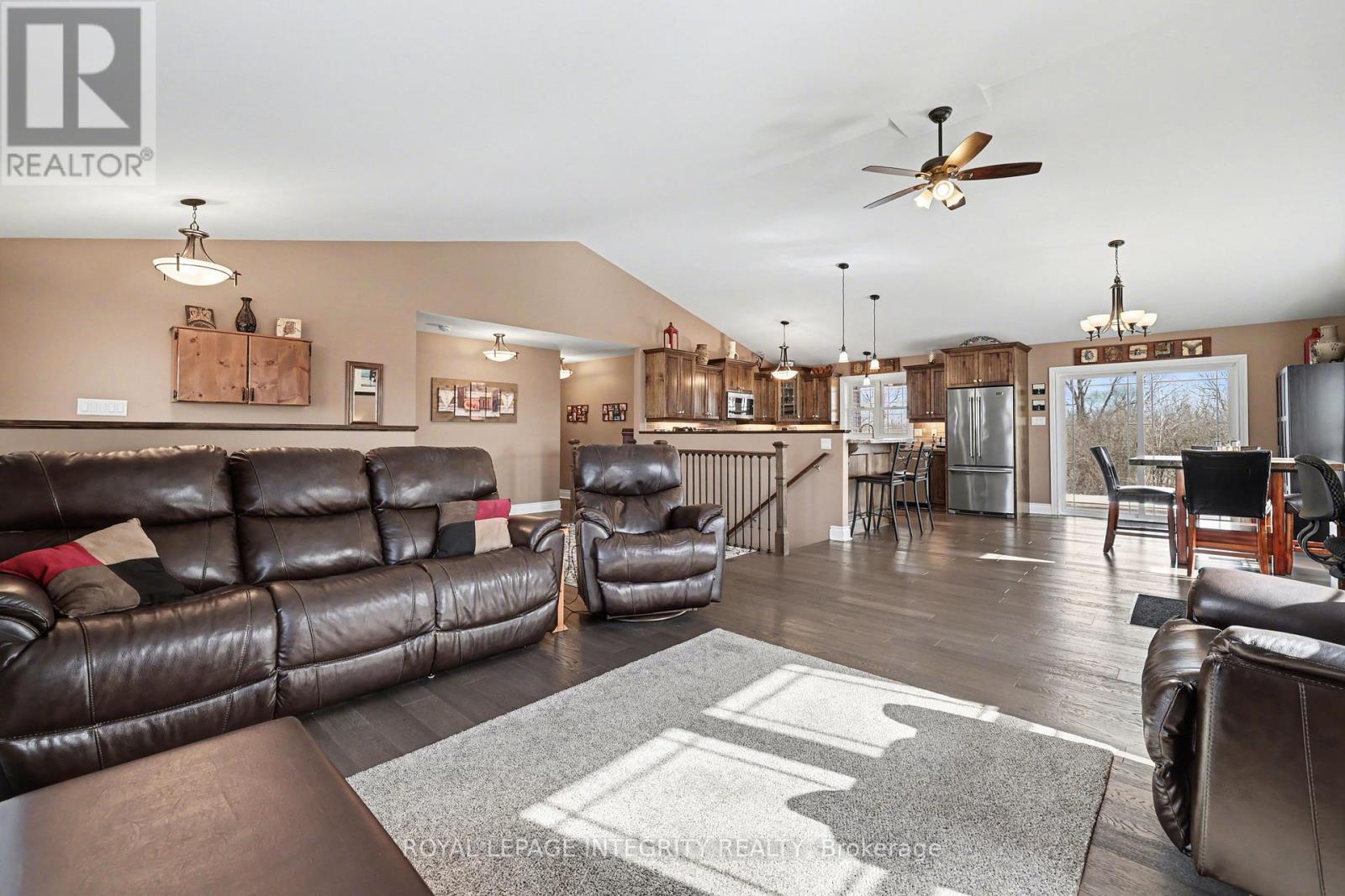 165 BRISTOW DRIVE - 11