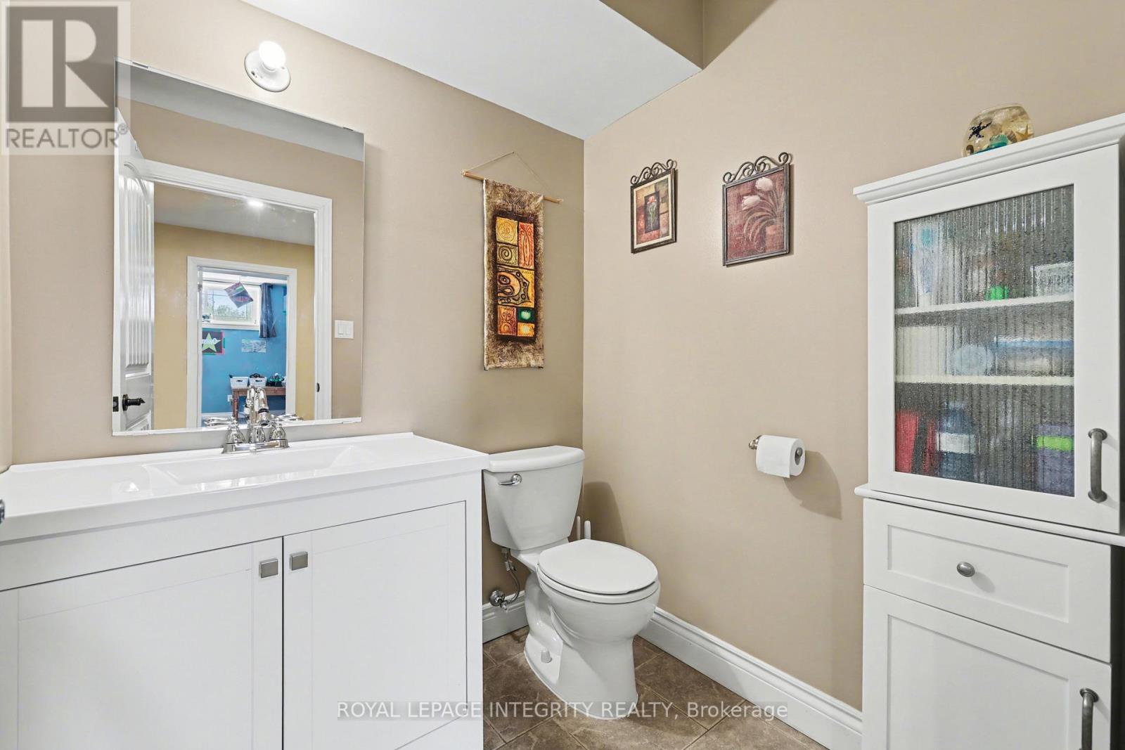 165 BRISTOW DRIVE - 26