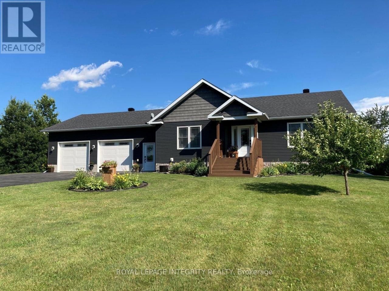 165 BRISTOW DRIVE - 3