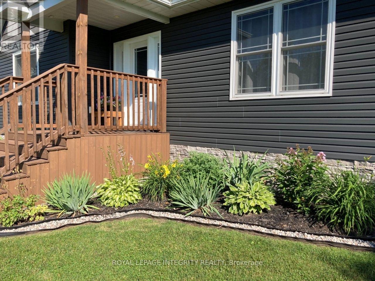 165 BRISTOW DRIVE - 6