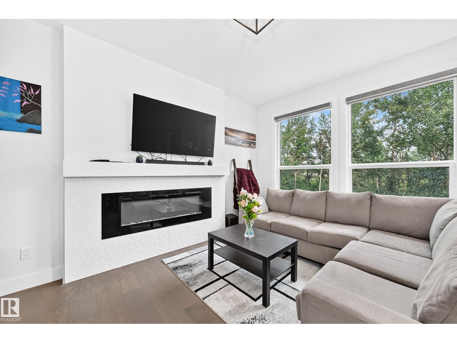 22270 99A AV NW - 4