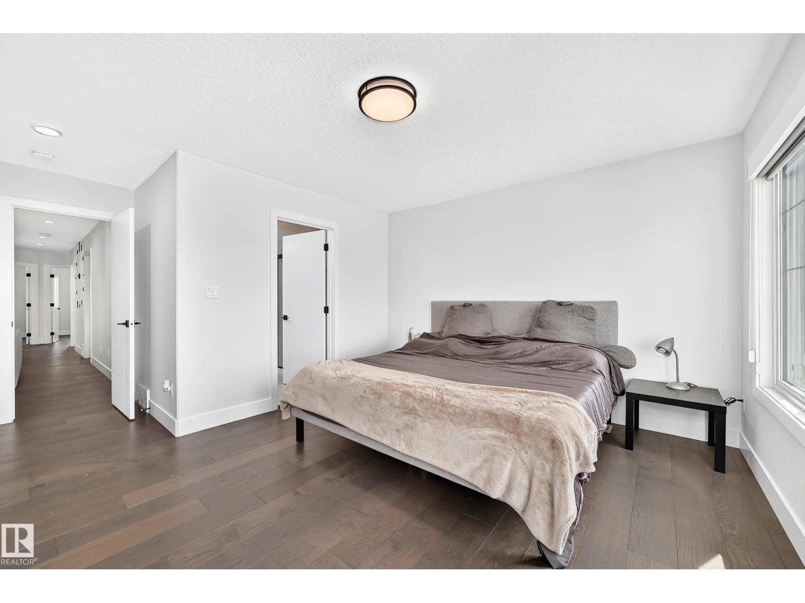 22270 99A AV NW - 28