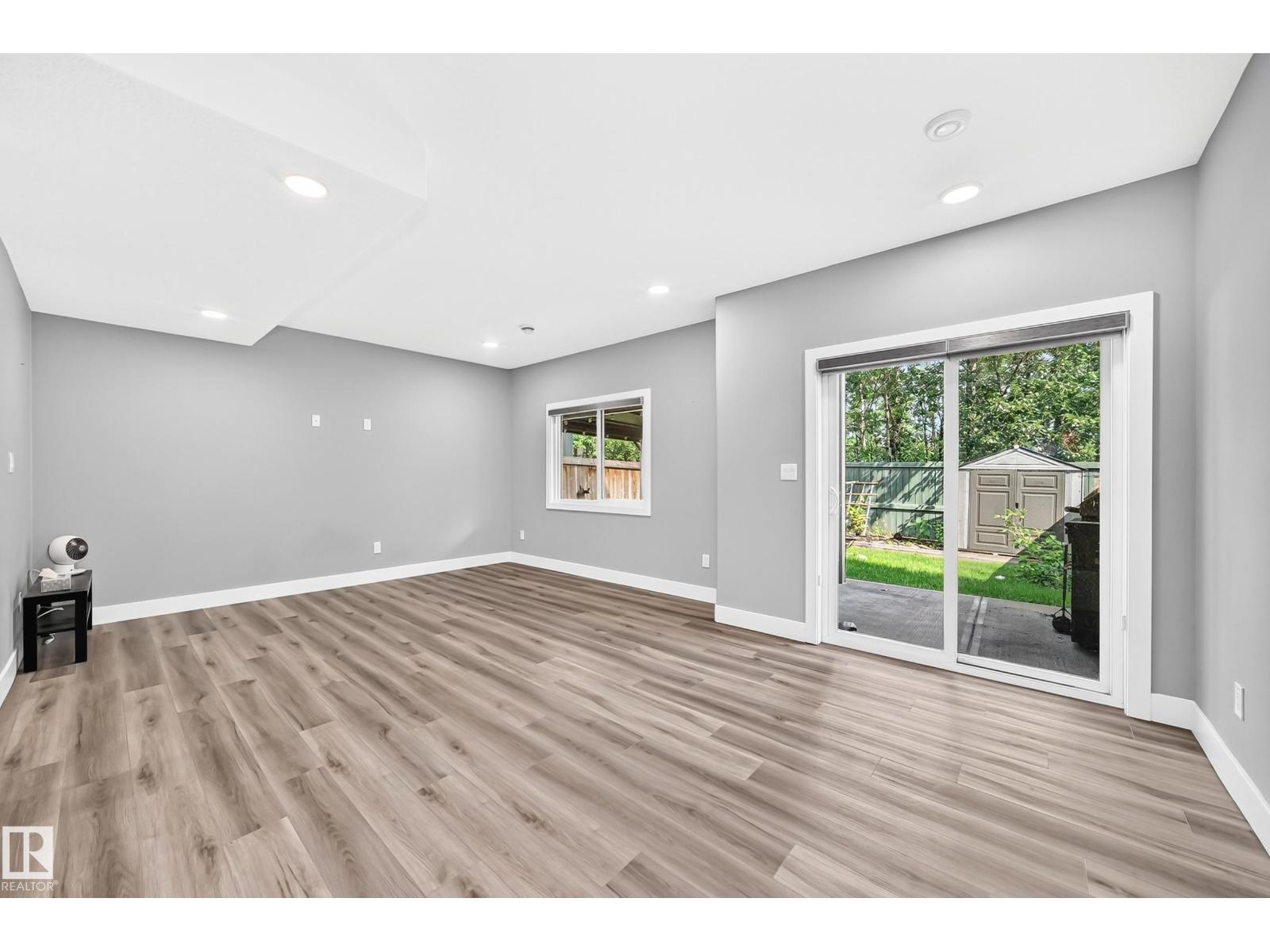 22270 99A AV NW - 56
