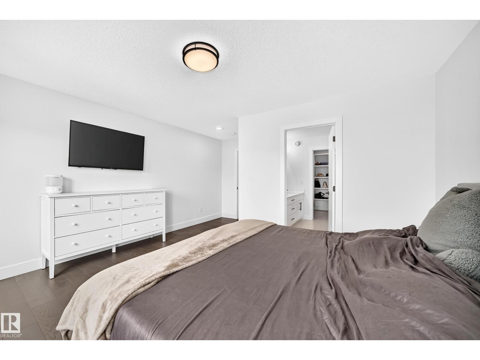 22270 99A AV NW - 29