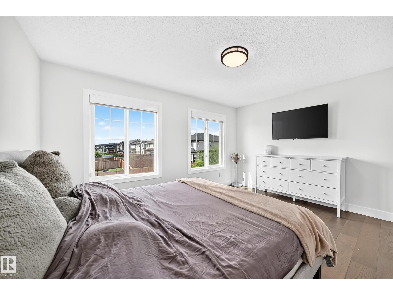 22270 99A AV NW - 30