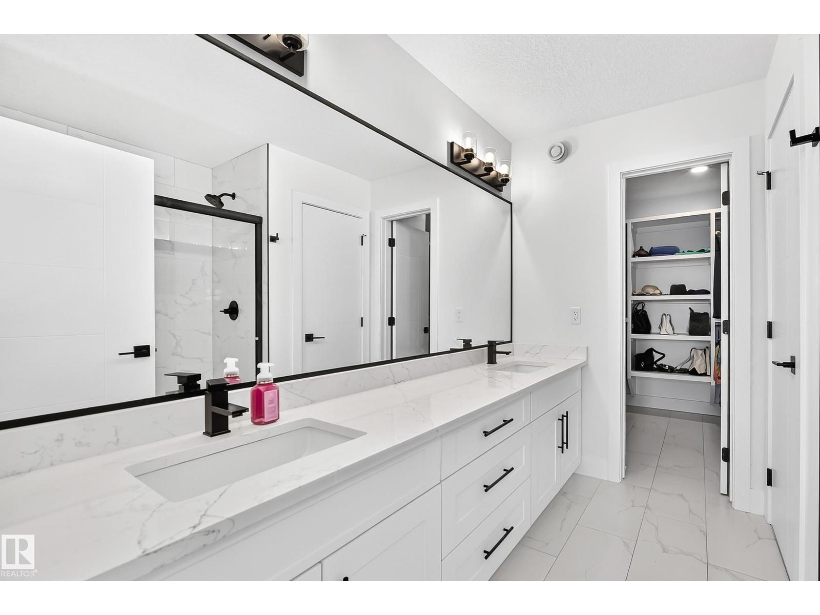 22270 99A AV NW - 31