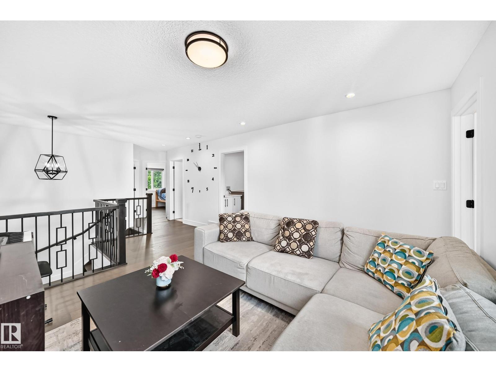 22270 99A AV NW - 48