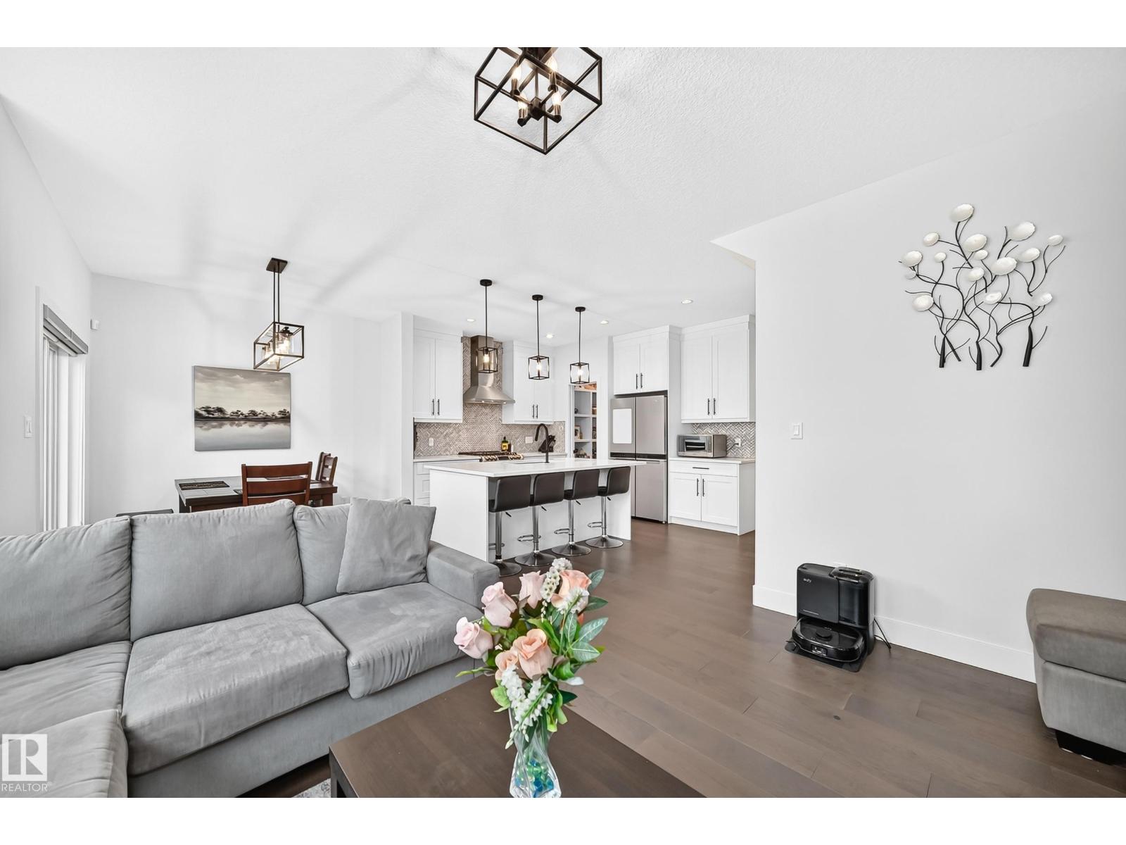 22270 99A AV NW - 38