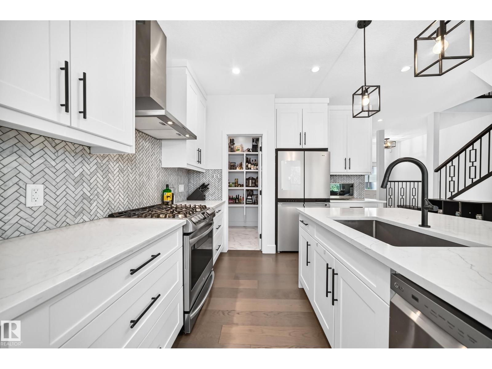 22270 99A AV NW - 14