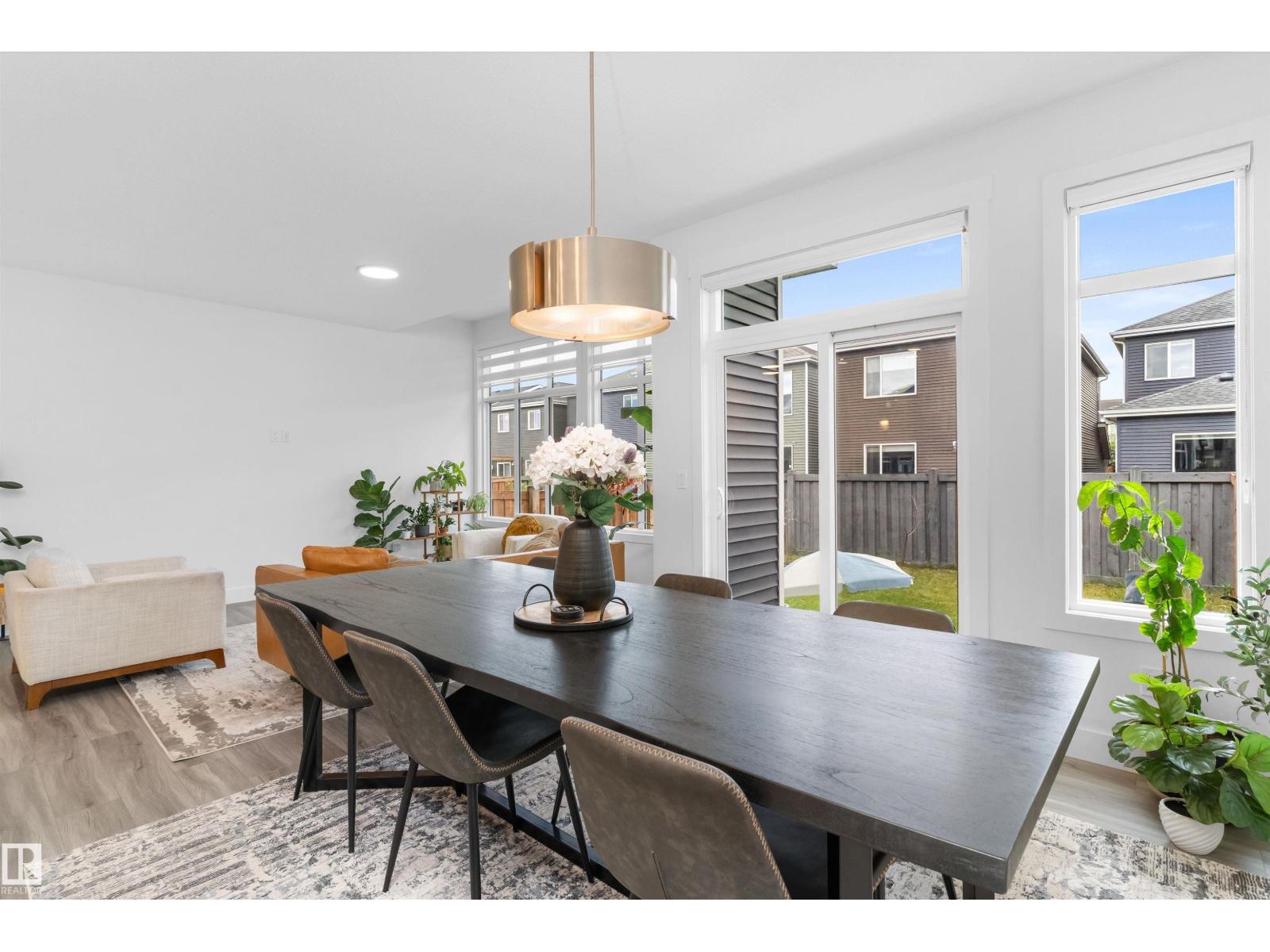 16624 32 AV SW - 11