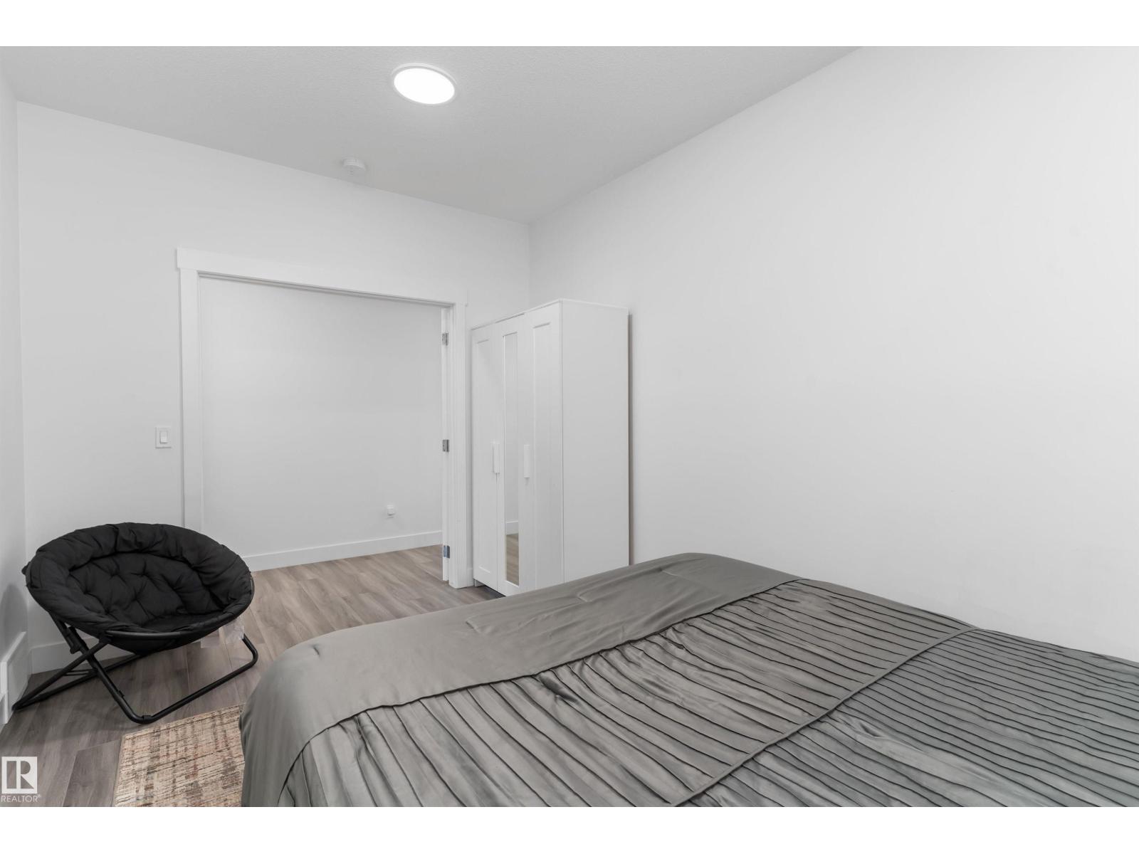 16624 32 AV SW - 18