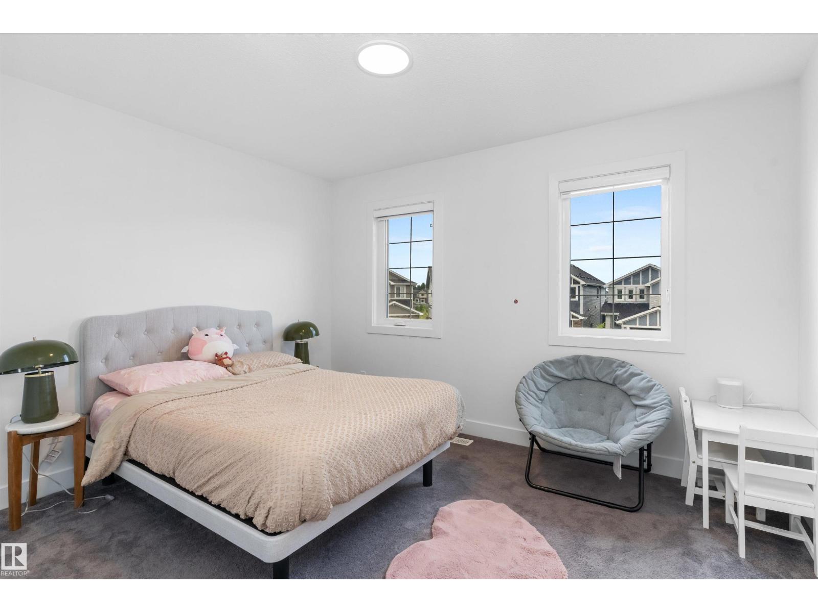 16624 32 AV SW - 33