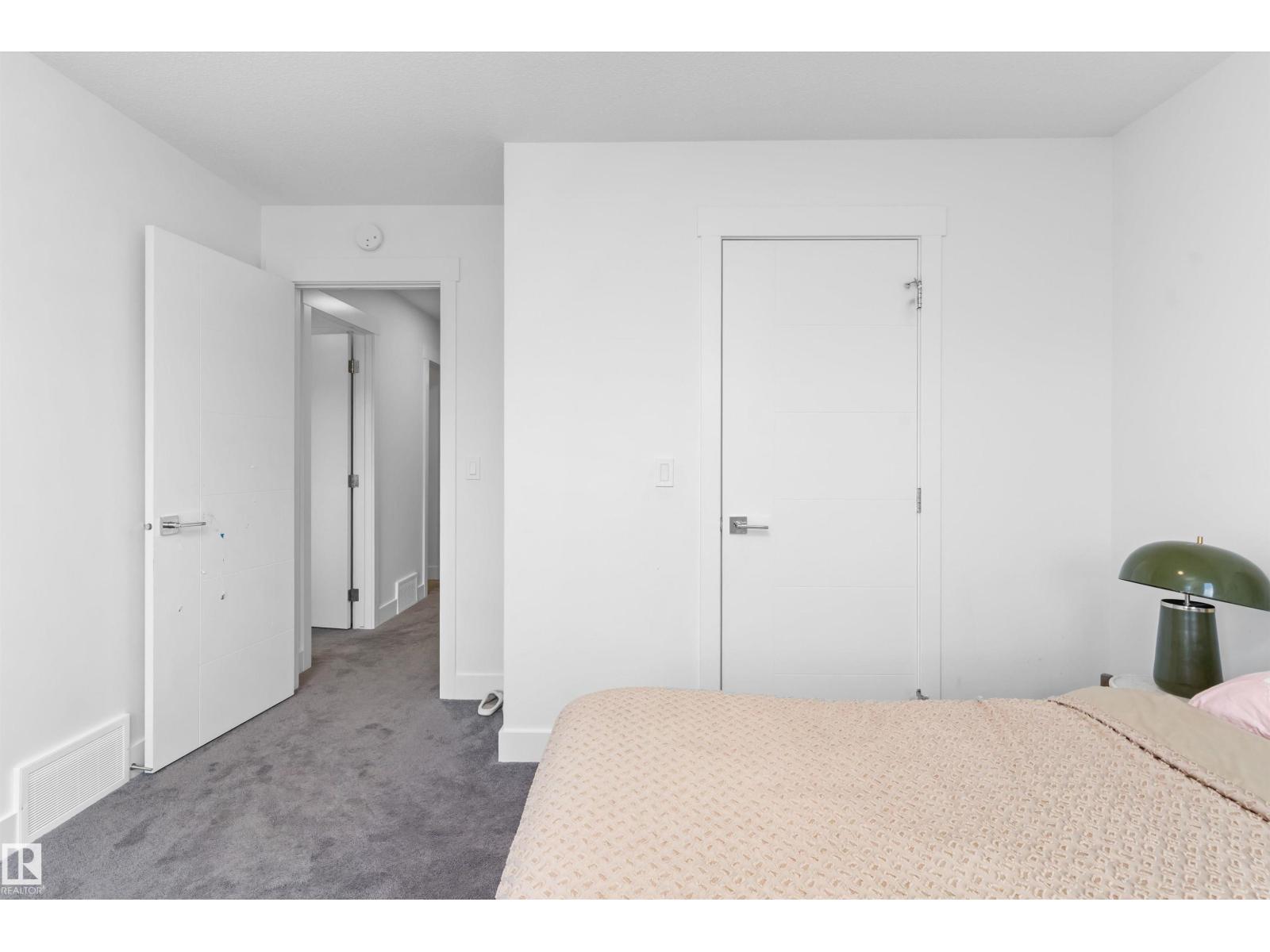 16624 32 AV SW - 34