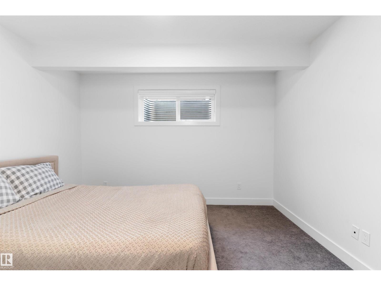 16624 32 AV SW - 42