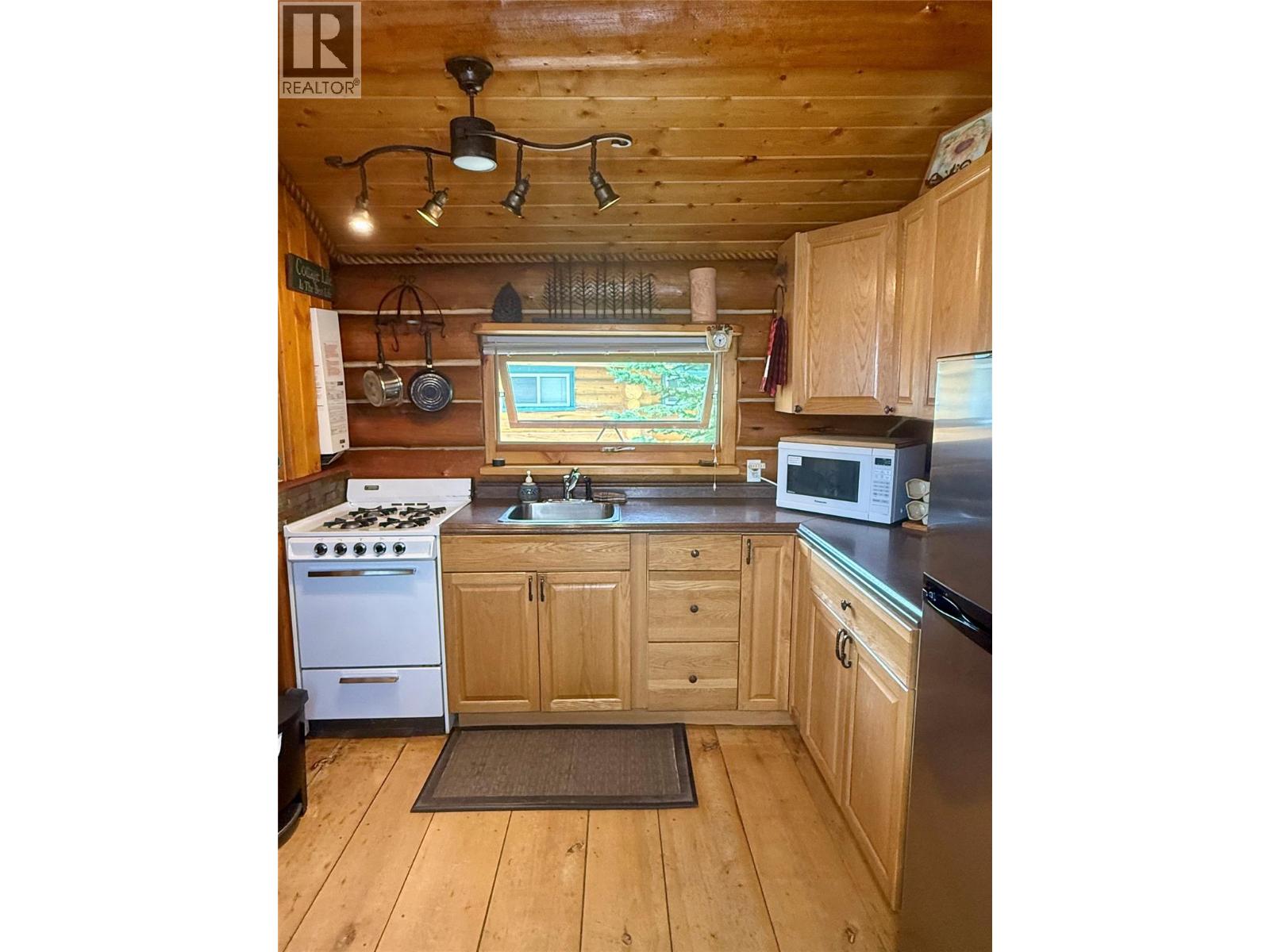 Cabin 4 Hatheume Lake Road - 15