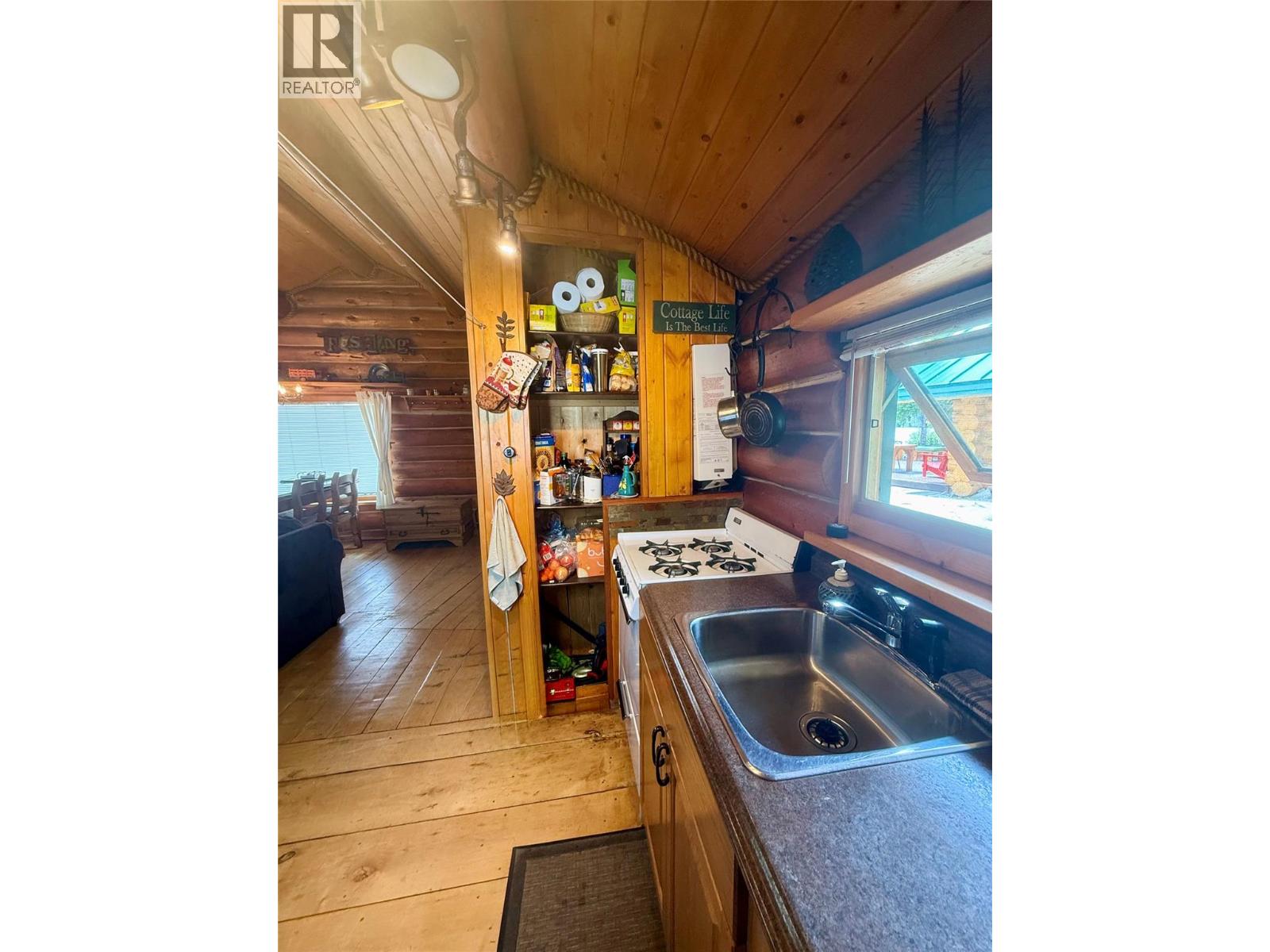 Cabin 4 Hatheume Lake Road - 17